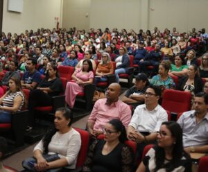 Público lotou o Centro de Convenções para roda de conversas sobre TEA