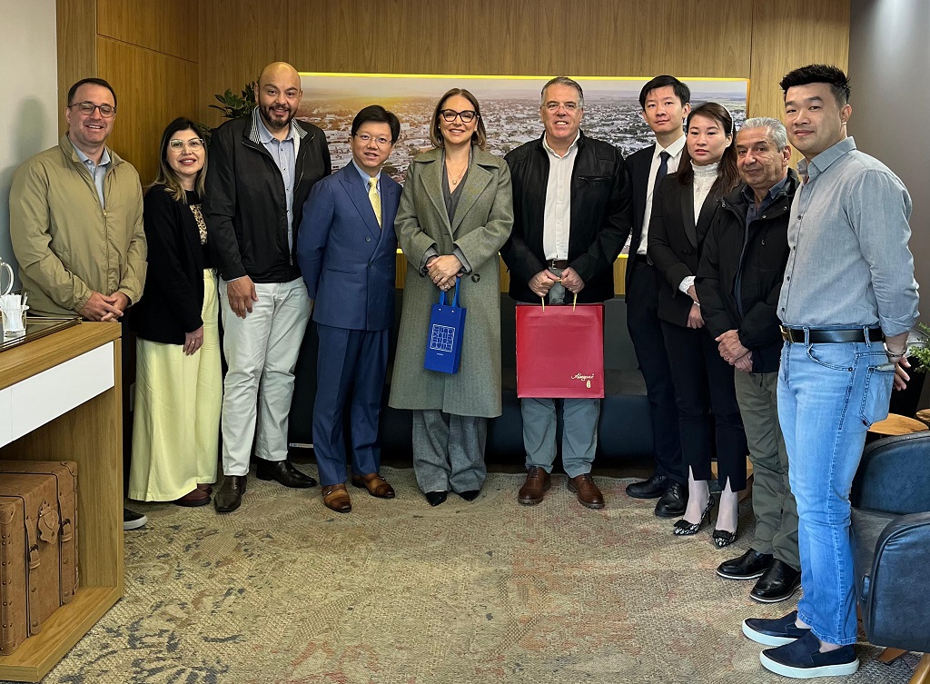 visita_chineses_pp_30_07_2025