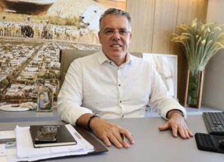 Prefeito encaminha à Câmara projeto que reajusta salários dos servidores efetivos de Ponta Porã