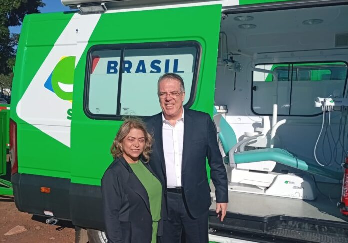 foto_01_EDUARDO_CAMPOS_E_ESTELITA_AJALA