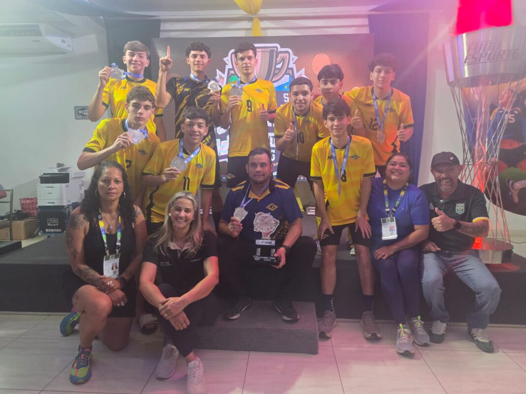FOTO_01_EQUIPE_FUTSAL_SEGUNDO_LUGAR