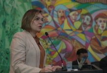 Ao transmitir mensagem aos vereadores, secretária anuncia licitação da Casa da Mulher Brasileira