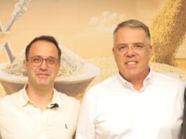 Eduardo Campos anuncia mudança na Saúde e agradece a Daniel Kayatt pela colaboração
